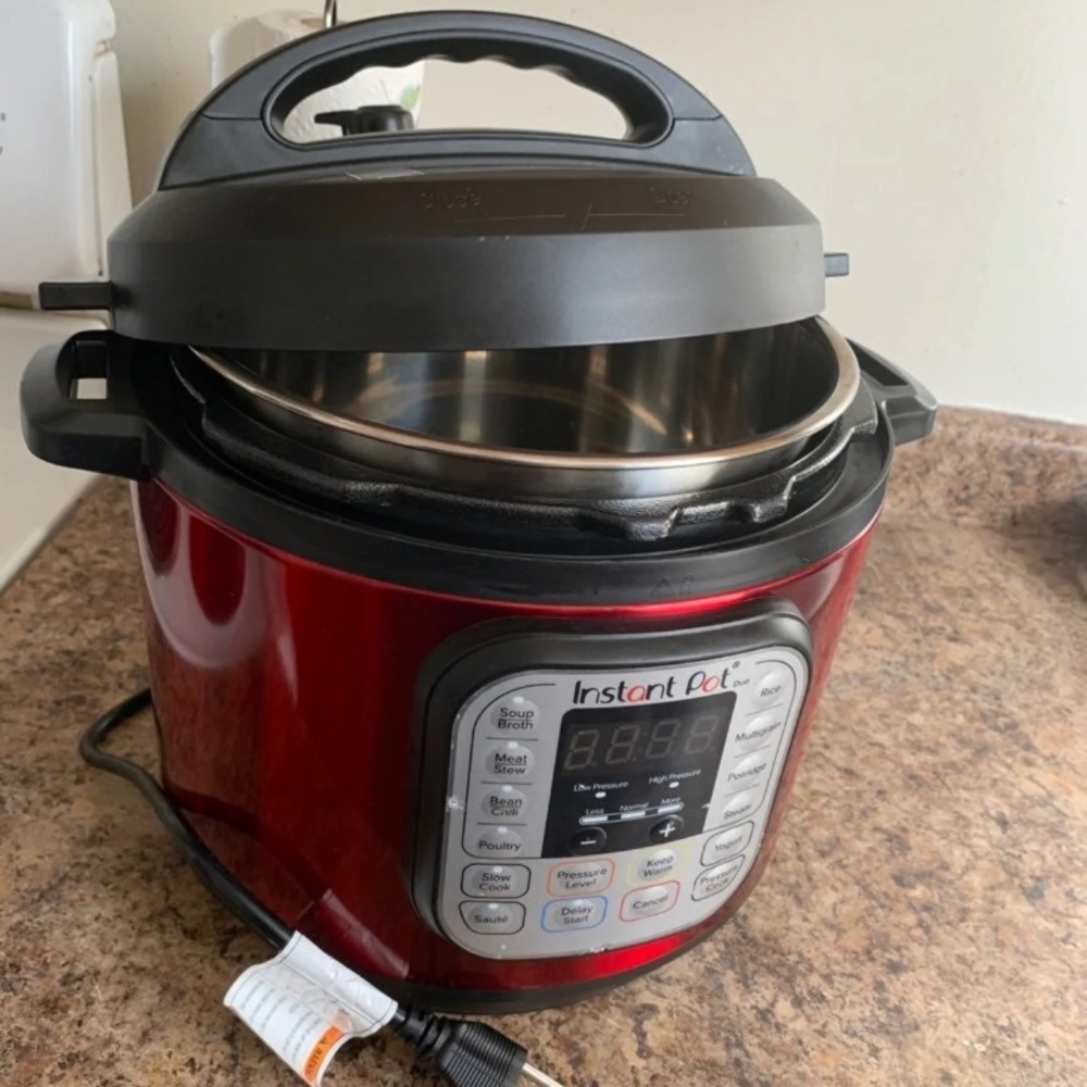 Pressure cooker